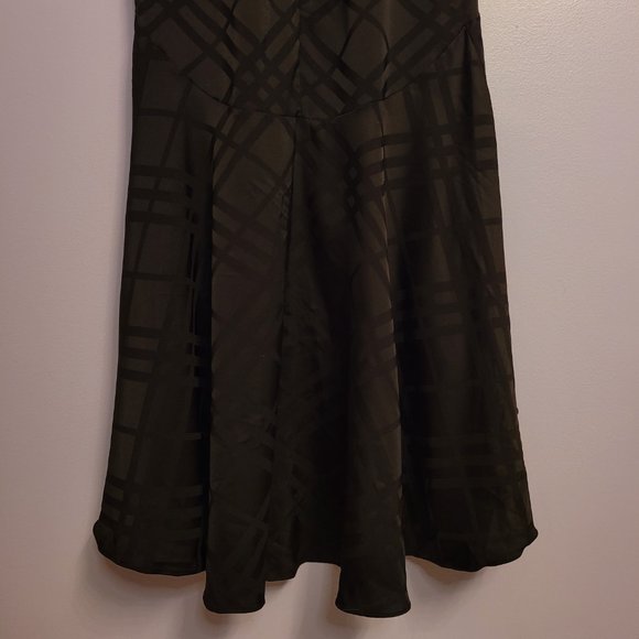 ๐ NWT Nasty Gal Allyson Collection "Not Today Satin Midi" - Picture 9 of 12